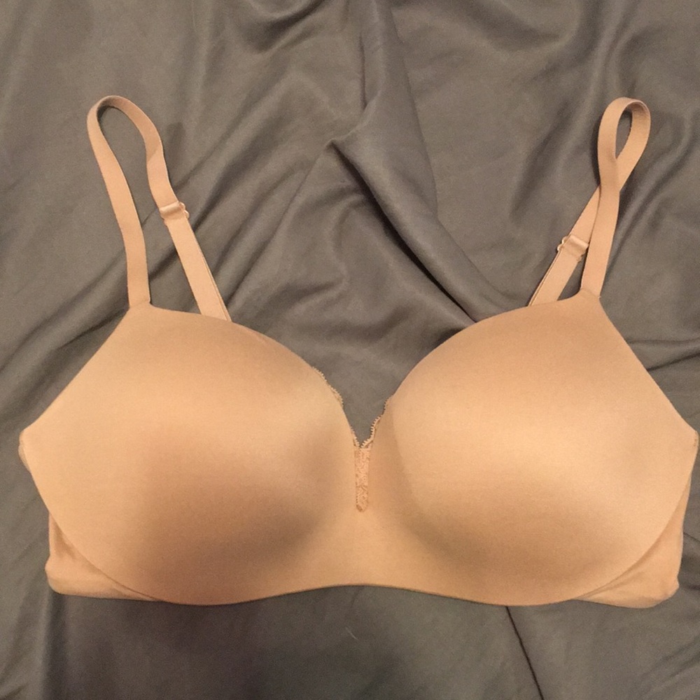 Victoria’s Secret Plunge Bra 36C